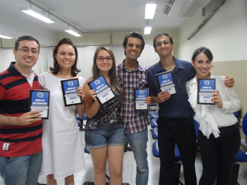 Público presente na noite de autógrafos